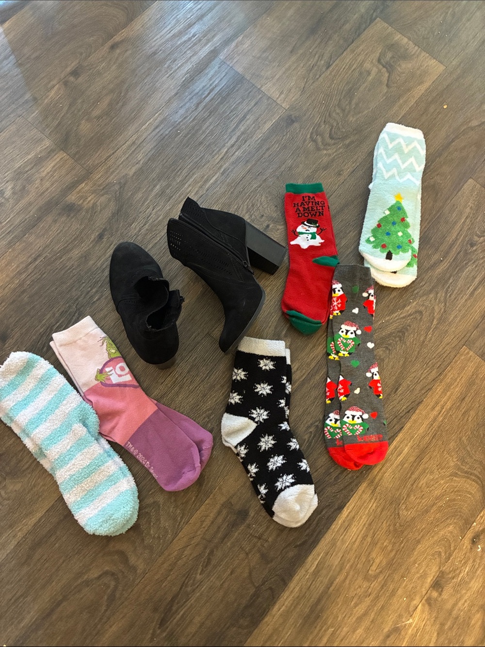 Boots and socks bundle 🖤